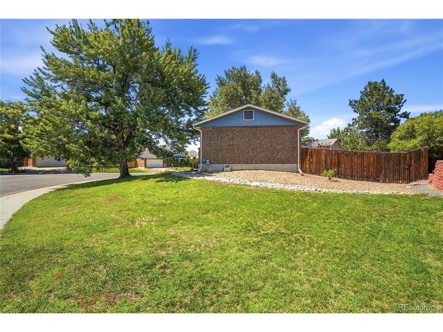 6740 Devinney St, Arvada, CO 80004