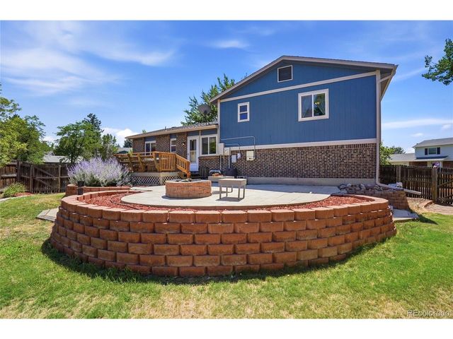 6740 Devinney St, Arvada, CO 80004