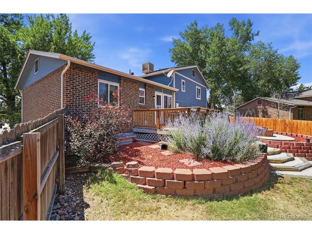 6740 Devinney St, Arvada, CO 80004