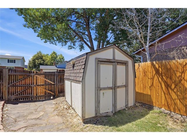 6740 Devinney St, Arvada, CO 80004