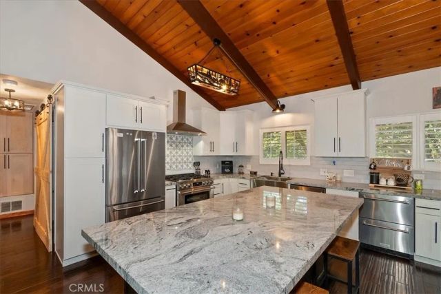 370 Weisshorn, Crestline, CA 92325