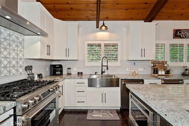370 Weisshorn, Crestline, CA 92325