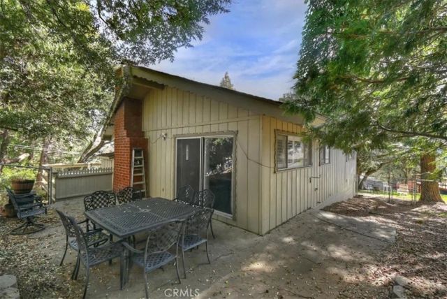 370 Weisshorn, Crestline, CA 92325