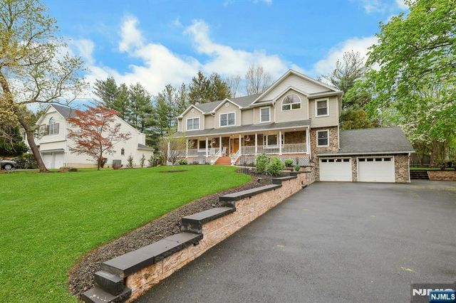 81 Chestnut Street, Allendale, NJ 07401