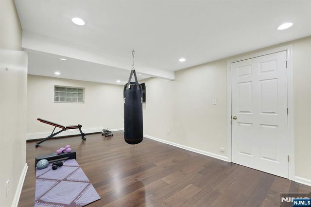 81 Chestnut Street, Allendale, NJ 07401