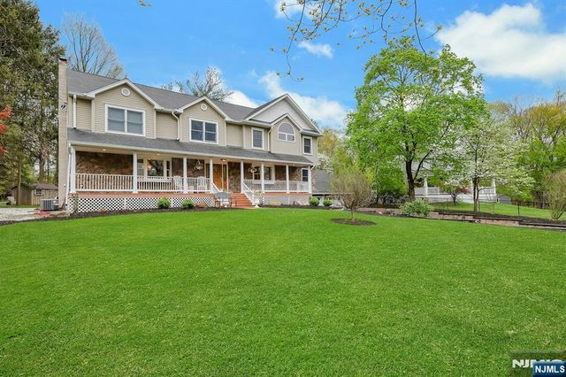 81 Chestnut Street, Allendale, NJ 07401