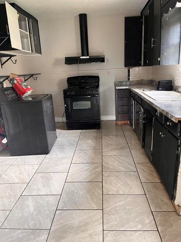 4980 Chambers Street, Beaumont, TX 77705