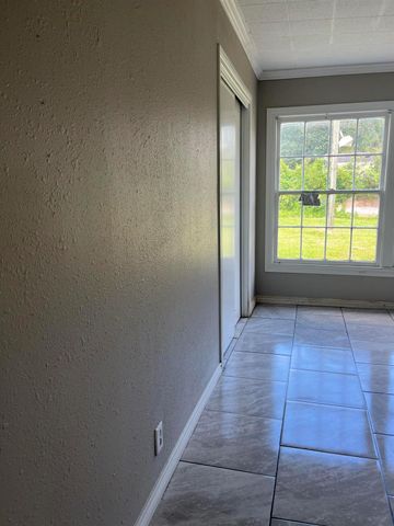 4980 Chambers Street, Beaumont, TX 77705