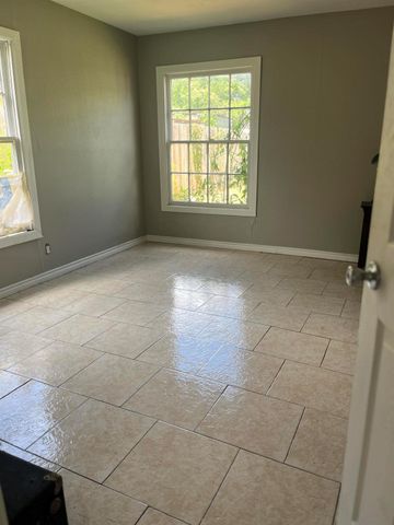 4980 Chambers Street, Beaumont, TX 77705