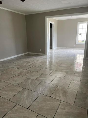 4980 Chambers Street, Beaumont, TX 77705