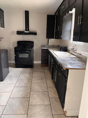 4980 Chambers Street, Beaumont, TX 77705