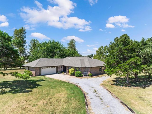 19201 Aerial Road, Edmond, OK 73012