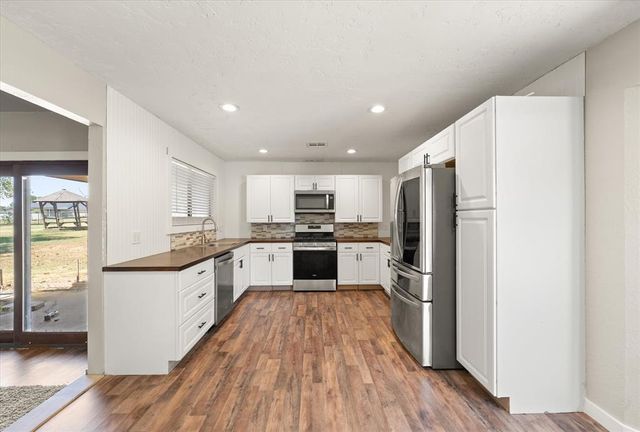 19201 Aerial Road, Edmond, OK 73012