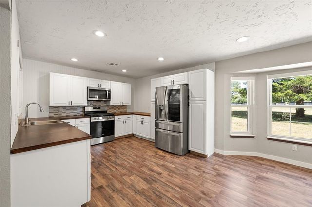 19201 Aerial Road, Edmond, OK 73012