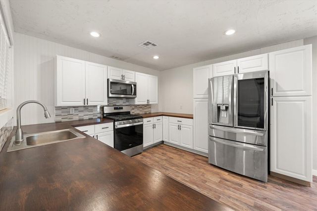 19201 Aerial Road, Edmond, OK 73012