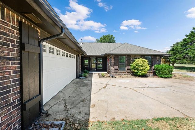 19201 Aerial Road, Edmond, OK 73012