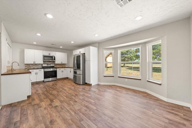 19201 Aerial Road, Edmond, OK 73012
