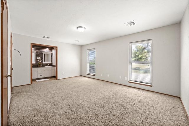 19201 Aerial Road, Edmond, OK 73012