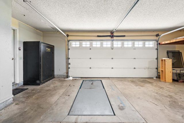 19201 Aerial Road, Edmond, OK 73012