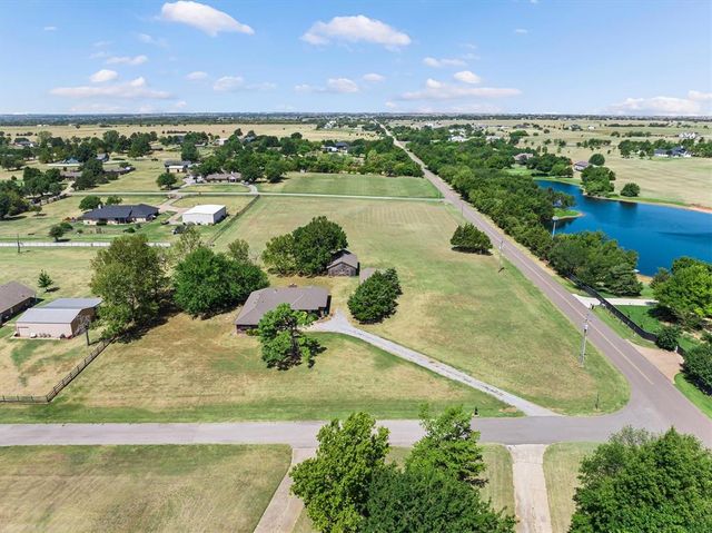 19201 Aerial Road, Edmond, OK 73012
