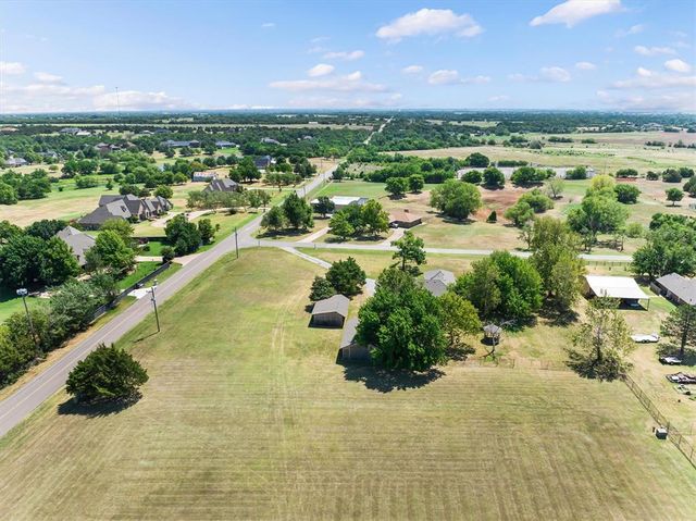 19201 Aerial Road, Edmond, OK 73012