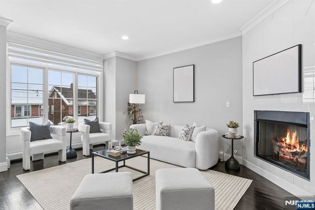 1050 Morningside Lane B, Fort Lee, NJ 07024