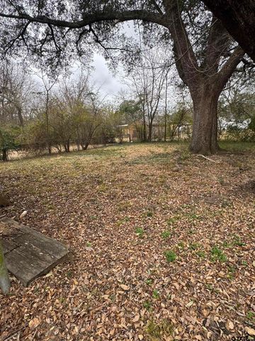 2927 New Copeland Rd., Tyler, TX 75701