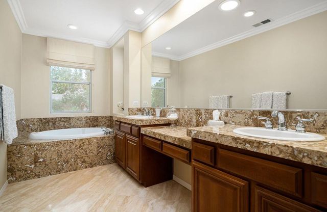 43309 Parkway Esplanade W, La Quinta, CA 92253