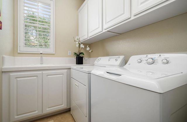43309 Parkway Esplanade W, La Quinta, CA 92253