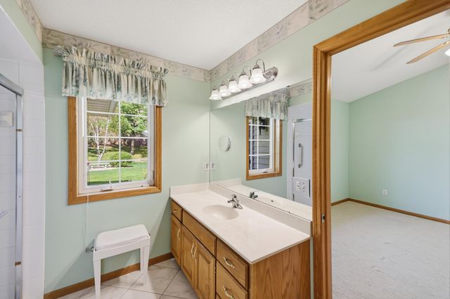 3824 93rd Avenue N, Brooklyn Park, MN 55443