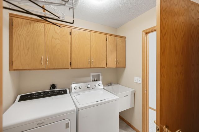 3824 93rd Avenue N, Brooklyn Park, MN 55443
