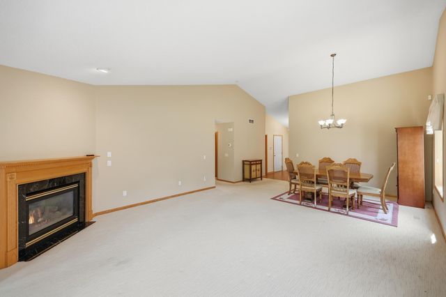 3824 93rd Avenue N, Brooklyn Park, MN 55443