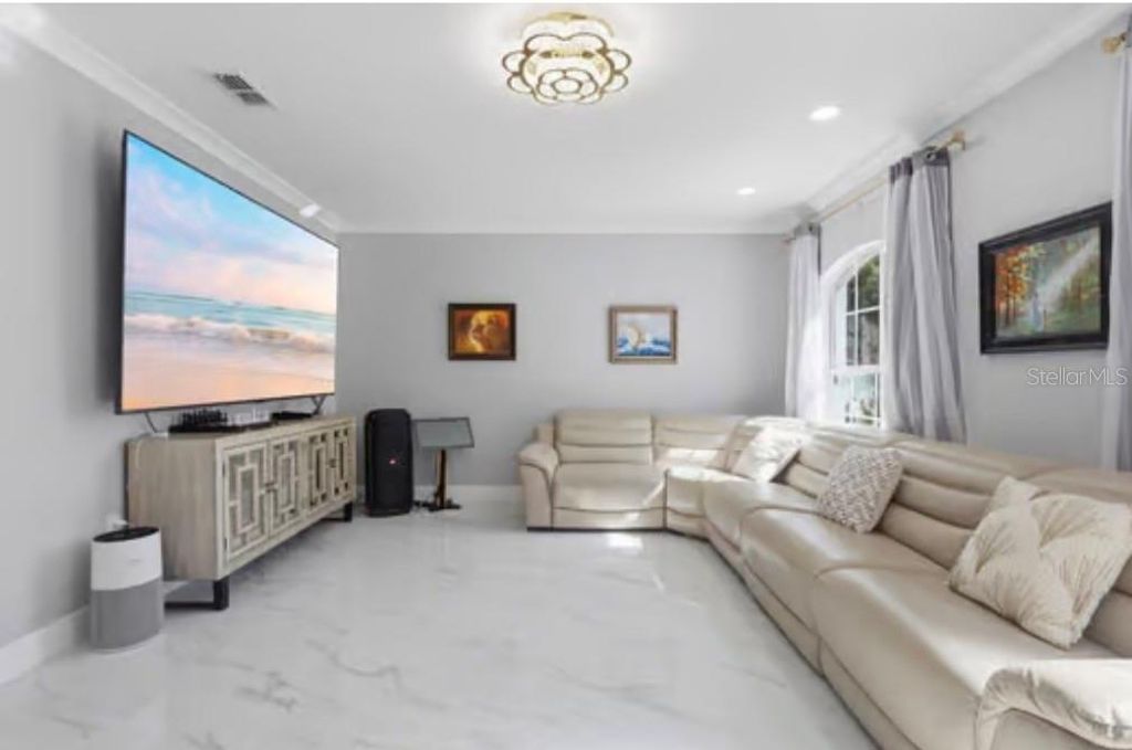 Image 26 of property listing at 1046 MORRIS AVENUE 1046, Orlando, FL 32803