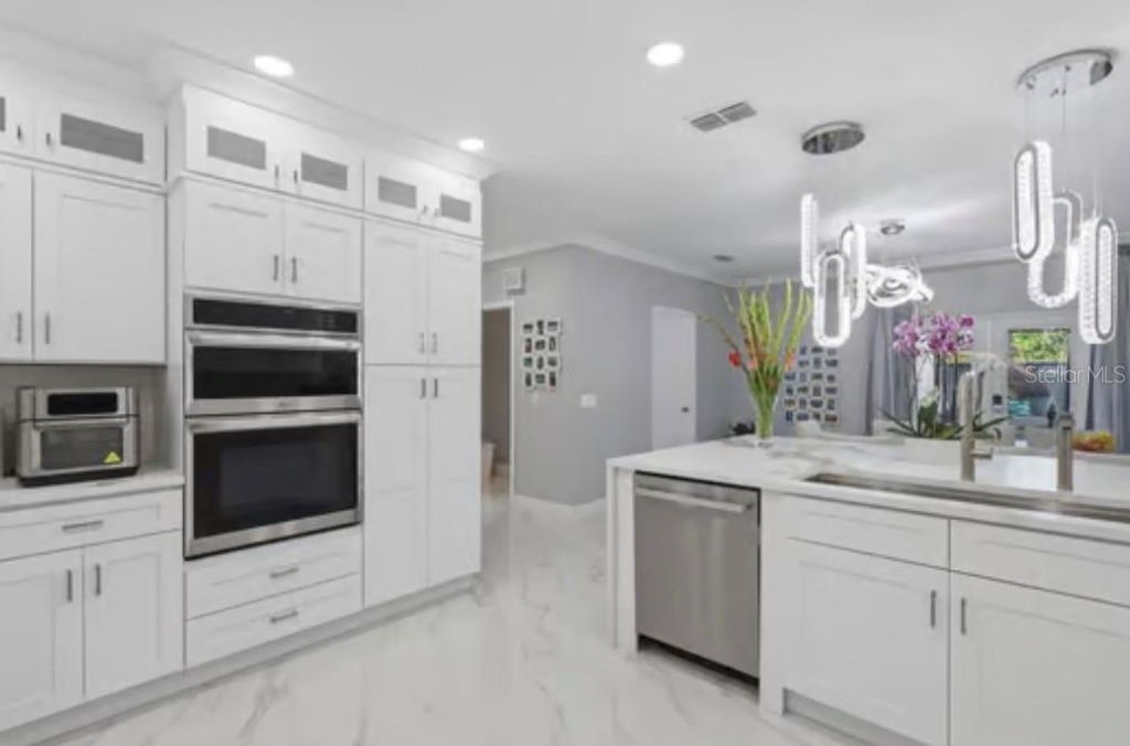 Image 33 of property listing at 1046 MORRIS AVENUE 1046, Orlando, FL 32803