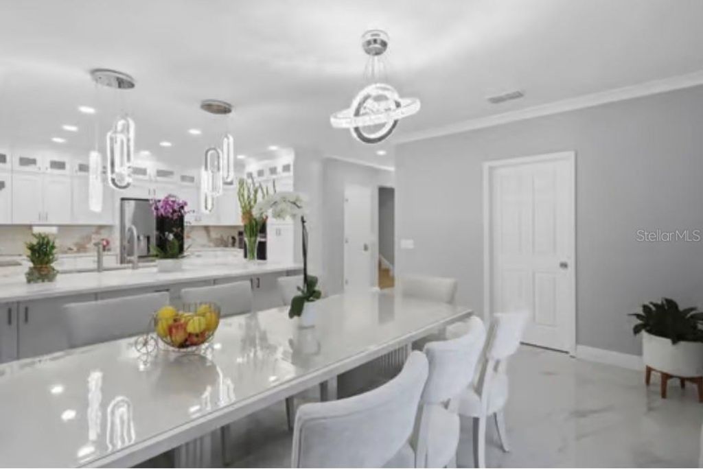 Image 8 of property listing at 1046 MORRIS AVENUE 1046, Orlando, FL 32803