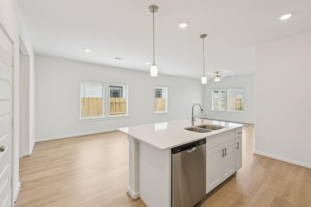 19202 Newman Gardens Road, Crosby, TX 77532