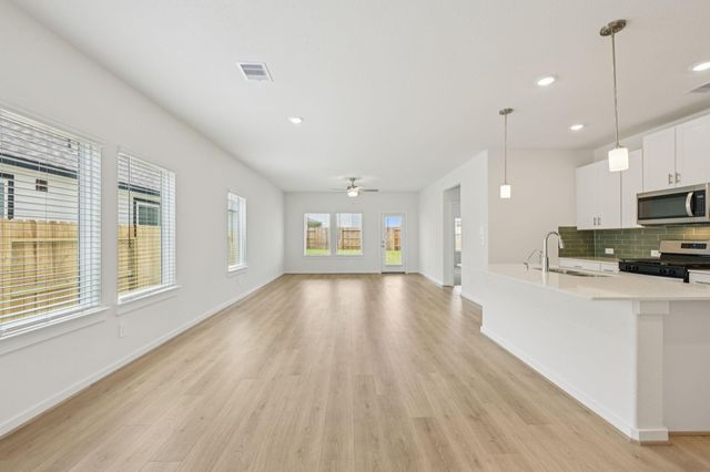 19202 Newman Gardens Road, Crosby, TX 77532