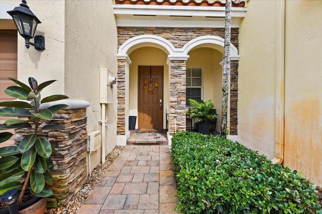 130 EMERALD CREEK Terrace, Davie, FL 33325