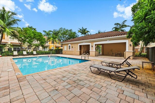 130 EMERALD CREEK Terrace, Davie, FL 33325