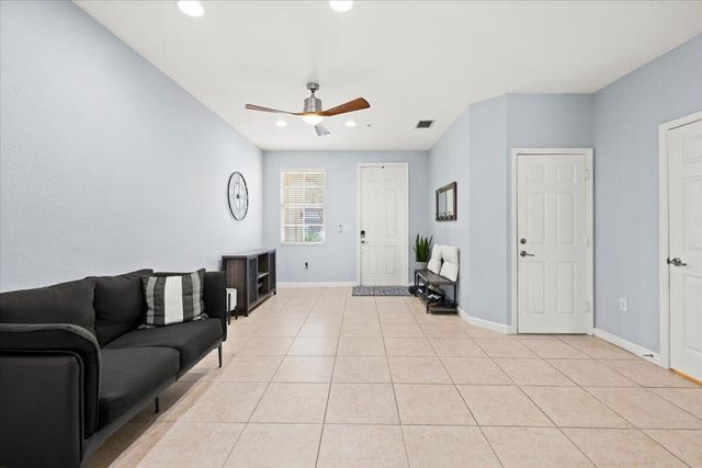 130 EMERALD CREEK Terrace, Davie, FL 33325