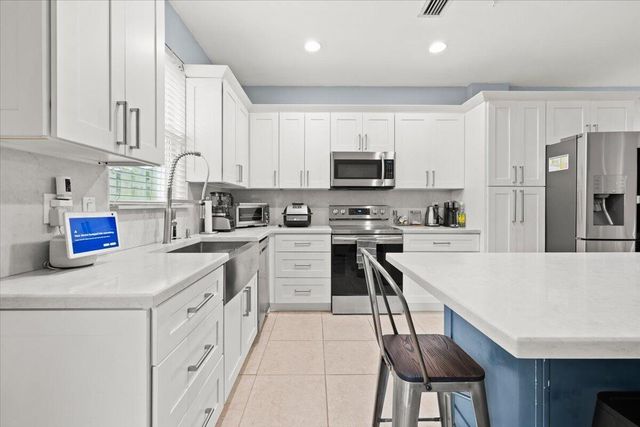 130 EMERALD CREEK Terrace, Davie, FL 33325