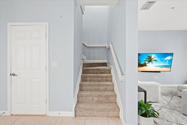 130 EMERALD CREEK Terrace, Davie, FL 33325