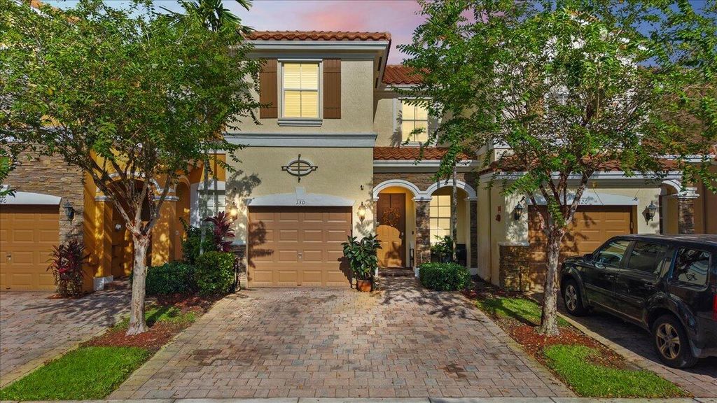 130 EMERALD CREEK Terrace, Davie, FL 33325
