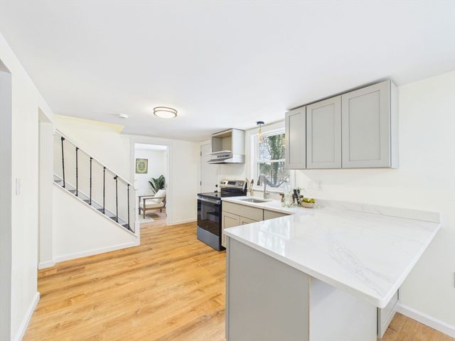 122 Truro St, New Bedford, MA 02745