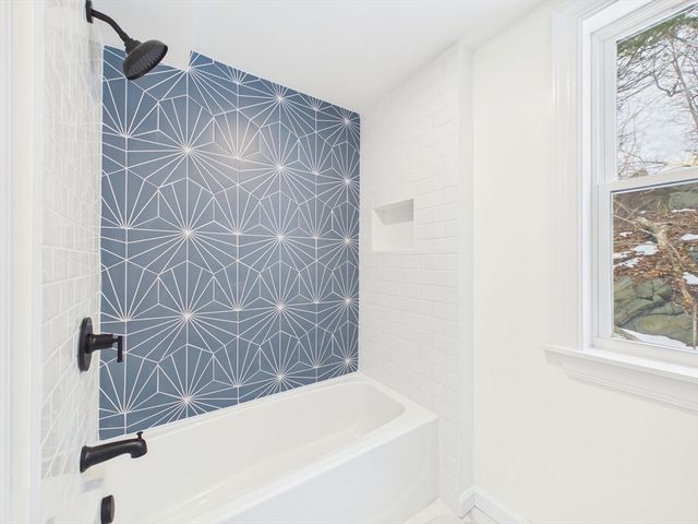 122 Truro St, New Bedford, MA 02745