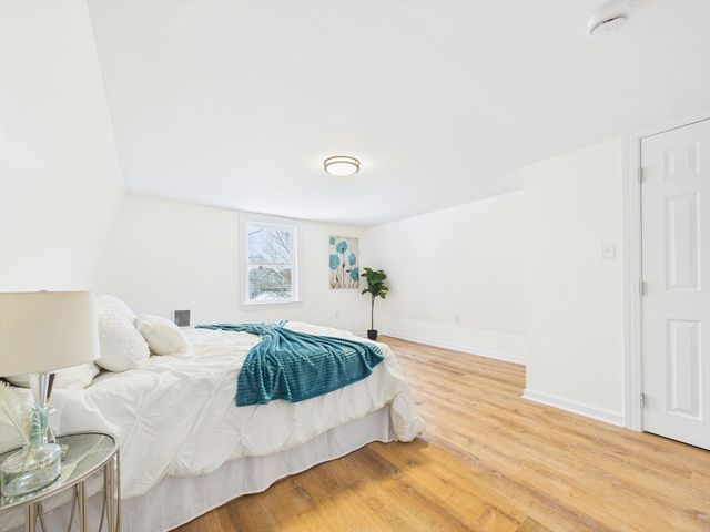 122 Truro St, New Bedford, MA 02745