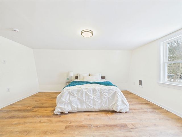 122 Truro St, New Bedford, MA 02745