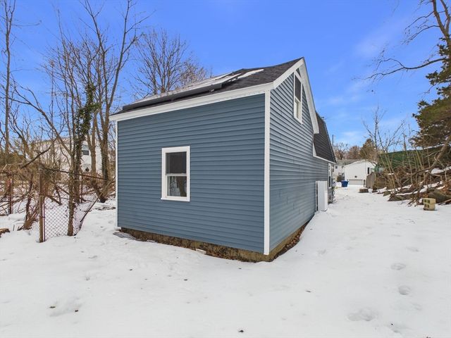122 Truro St, New Bedford, MA 02745