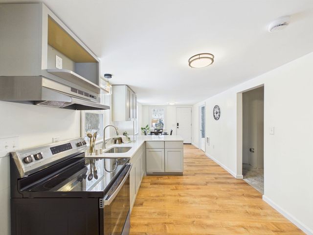 122 Truro St, New Bedford, MA 02745