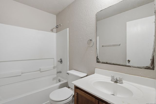 5958 CAMPUS PARK, San Antonio, TX 78242